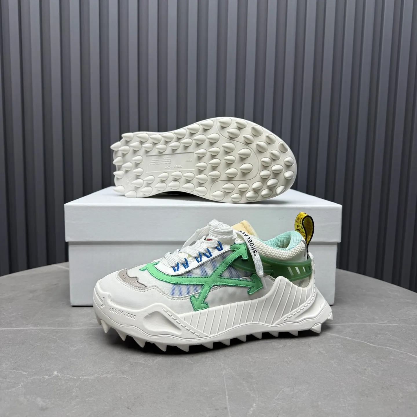 💰¥660 Trendy brand OFF WHITE classic popular style, combination outsole, official website original version 1:1 development top replica, ️Selected imported high mercerized frosted cowhide stitching breathable mesh ✔️Breathable lining, breathable and comfortable, simple and personalized design, official website rubber outsole, code number: ⚡️Couple style ⚡️35-40 women's model, 39-46 men's model (46 customized)